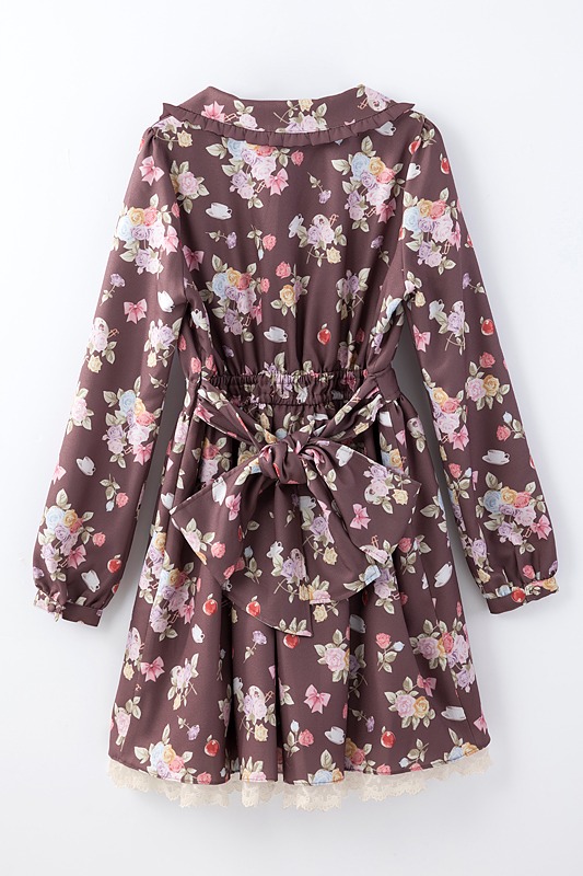 ローズワンピースのブラウン。