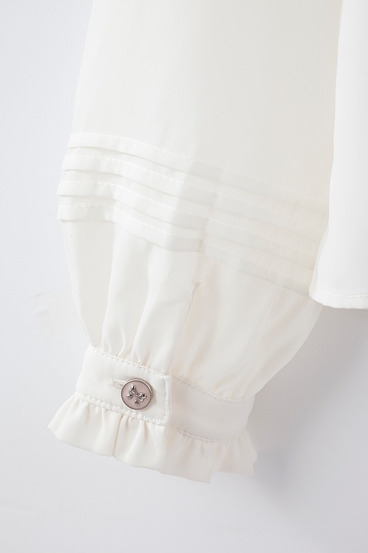 「トップス＆ジャンパースカートセット」のピンクベージュ。