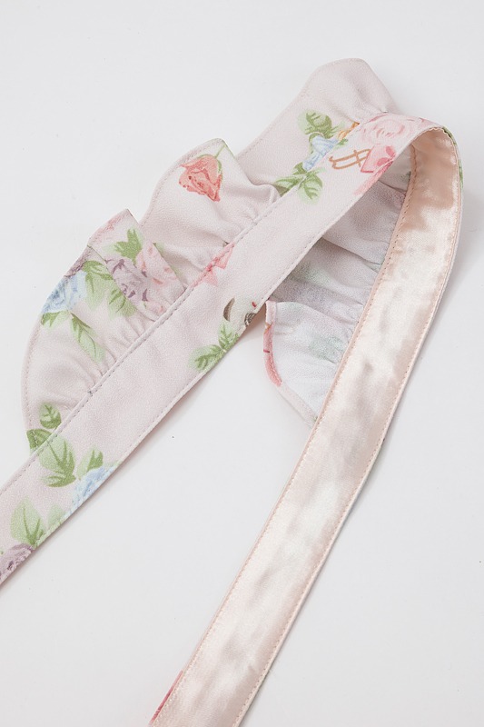 「トップス＆ジャンパースカートセット」のピンクベージュ。