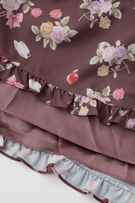 「トップス＆ジャンパースカートセット」のブラウン。