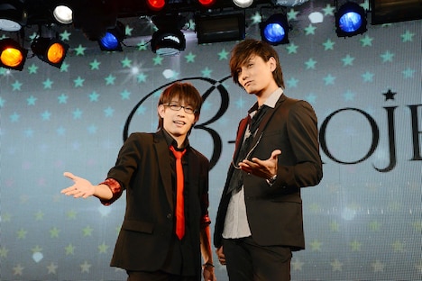 （左から）豊永利行、加藤和樹。