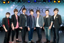 （左から）豊永利行、花江夏樹、加藤和樹、上村祐翔、柿原徹也、大河元気、増田俊樹。