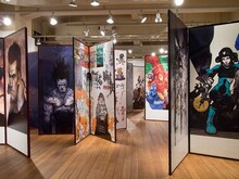 2013年に京都にて実施された「寺田克也 ココ10年展」の様子。