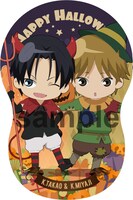 「黒子のハロウィン」期間中に販売される、ダイカットクッションの1種（裏）。