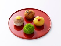 「魔のループおはぎ」4個入り864円。限定250個。