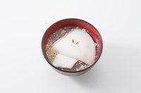 「白玉くるみ汁粉」1個432円、限定800個。