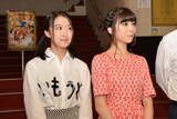 （左から）中江友梨、新井ひとみ。