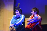 「増田こうすけ劇場 ギャグマンガ日和」公開稽古の様子。