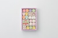 「ふく福たから箱」大1767円、小873円。各限定2500個。写真は小。