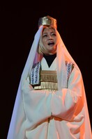 三上俊演じる光明三蔵。