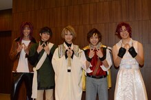 （左から）鮎川太陽、藤原祐規、鈴木拡樹、椎名鯛造、小野田龍之介。