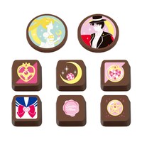「ARTismCHOCO moon coffret」のチョコレート。