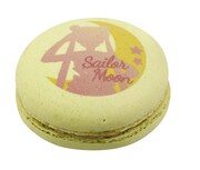 「セーラームーンシルエット」柄のマカロン。