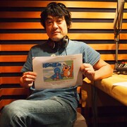 アライグマくん役の藤原啓治。