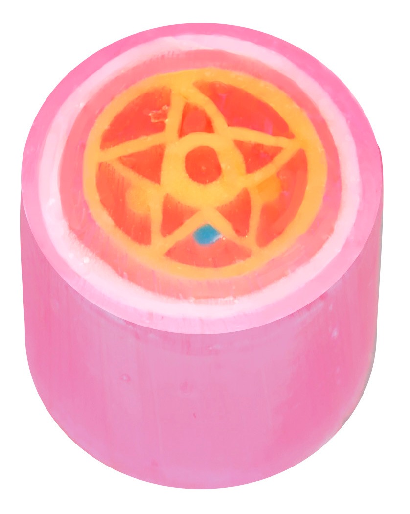 「クリスタルスターコンパクト」柄のキャンディ。アップル味。