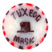 「TUXEDO MASK」柄のキャンディ。ローズシャンパン味。