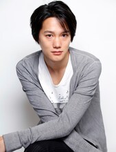 フランス役：寿里