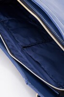 三日月宗近モデルのバッグ。