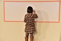 ライブドローイングを行う蒼樹うめ。(c)蒼樹うめ/芳文社 (c)Magica Quartet / Aniplex・Madoka Movie Project Rebellion