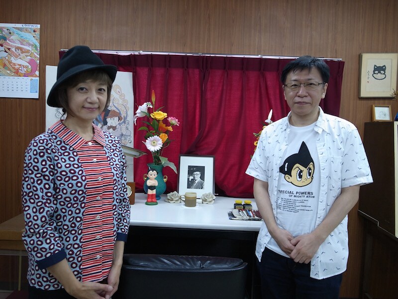 手塚るみ子と田畑由秋。