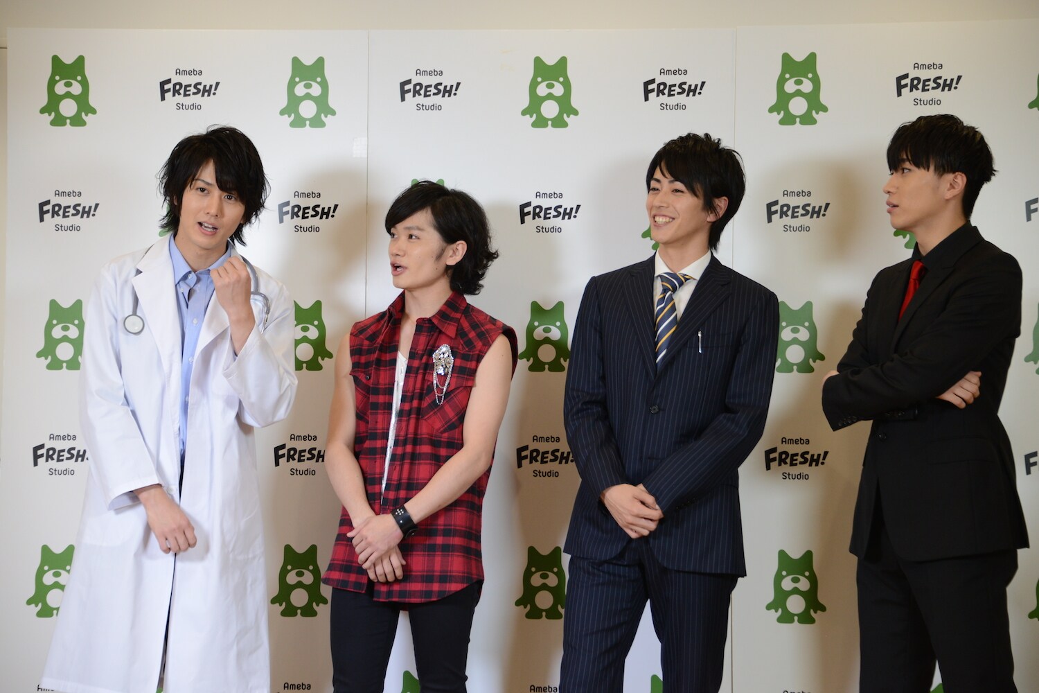 左から太田基裕、鳥越裕貴、廣瀬智紀、松下優也。 [画像ギャラリー 10