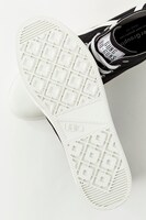 「ニコラス・D・ウルフウッドモデルスニーカー」