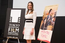 「サヨナラの代わりに」記者会見に出席したヒラリー・スワンク。