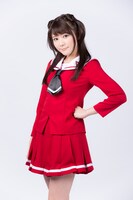 井上成美役の高橋胡桃。