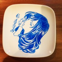 絵皿のイメージ。