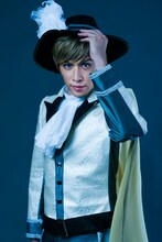 フランツ王子役の神永圭佑￼。