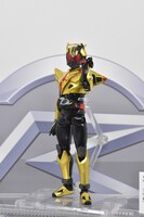 「仮面ライダードライブ」より、「S.H.Figuarts ゴルドドライブ」