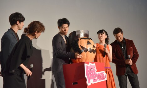 「俺物語!!」初日舞台挨拶の様子。