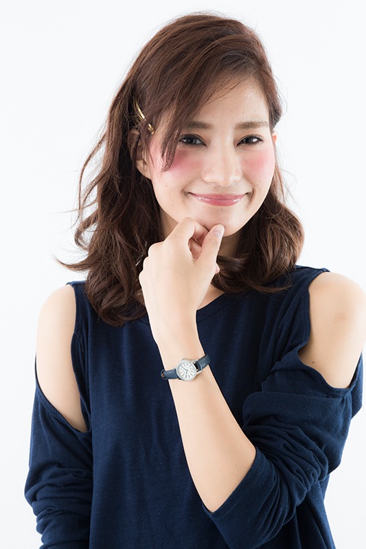 「レオナルド・ウォッチモデル」の時計の着用例。