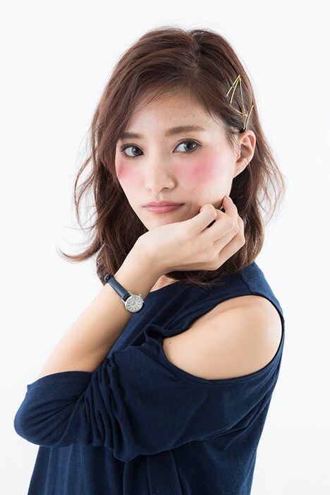 「レオナルド・ウォッチモデル」の時計の着用例。