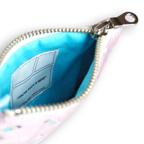 6つ子のパスポーチ。