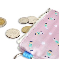 6つ子のパスポーチ。