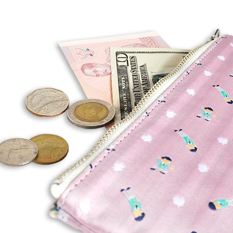 6つ子のペンケース。