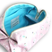 6つ子のスクエアポーチ。