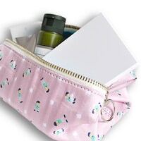 6つ子のスクエアポーチ。