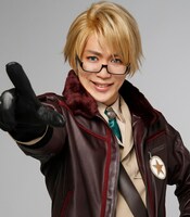 アメリカ役：磯貝龍虎