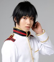 日本役：植田圭輔