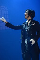 「ミュージカル『黒執事』-地に燃えるリコリス2015-」公開稽古より。