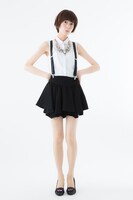 パンプスの着用図。