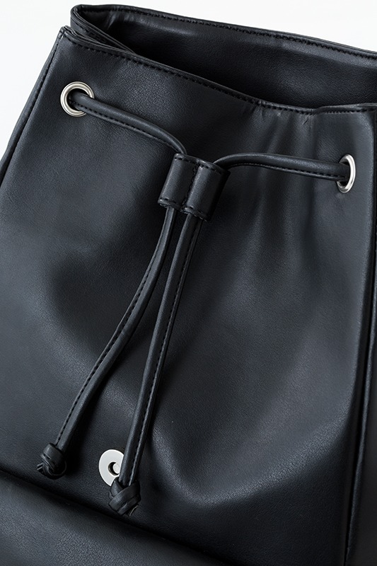 ニコラス・ブラウンモデル