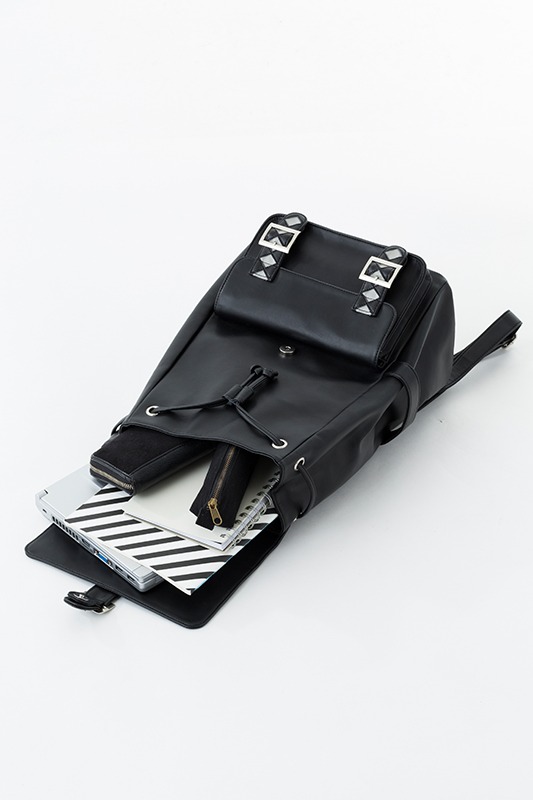 ニコラス・ブラウンモデル