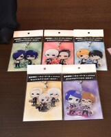 会場で販売されるオリジナルアクリルキーホルダー。