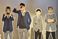 音駒高校の孤爪研磨と黒尾鉄朗、梟谷学園高校の木兎光太郎と赤葦京治の等身大パネル。