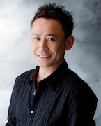 虹村億泰役を演じる高木渉。