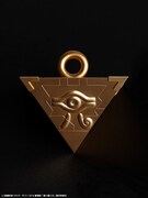 純金製の千年パズル。