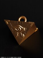 純金製の千年パズル。